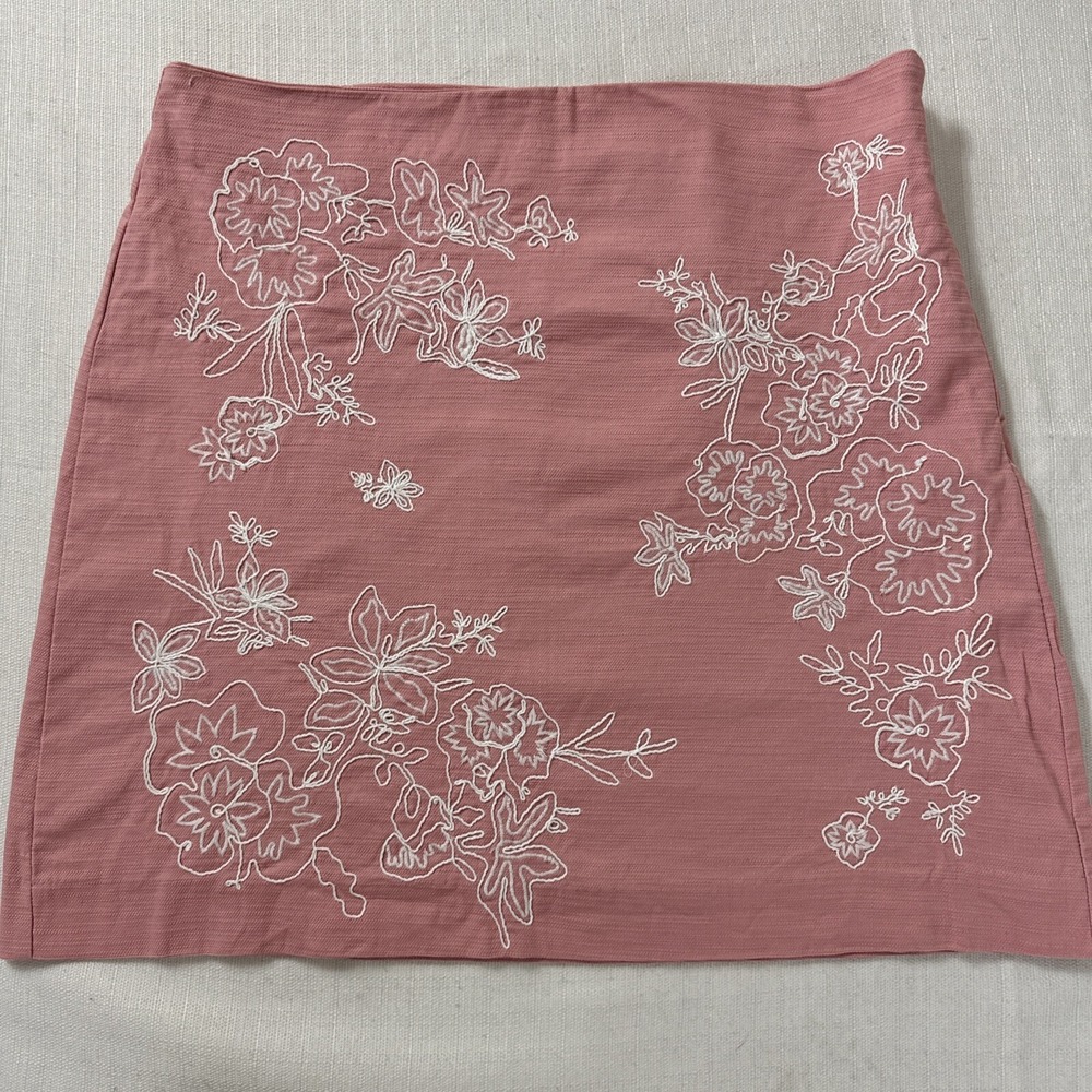 Loft Skirt Womens Pencil Straight size 10 Floral Embroidered Pink Cottage